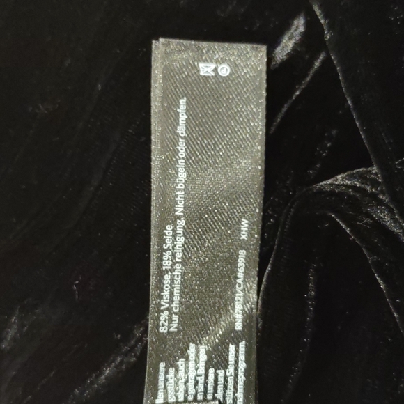 Eileen Fisher crushed black velvet round neck box top large New $298 Evening L - Picture 4 of 7